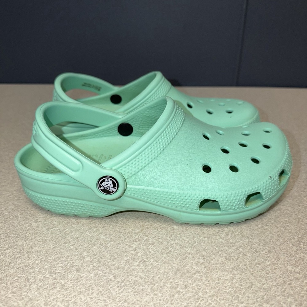 Crocs Classic Aqua Slip On Sandlas Unisex Size M5 W7 - Preowned Women's 7